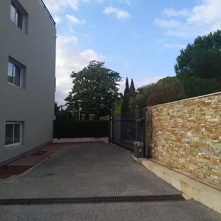 2 Room Apartment Frejus Fréjus
